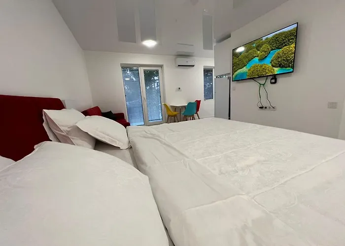 Pekini Street Apartment